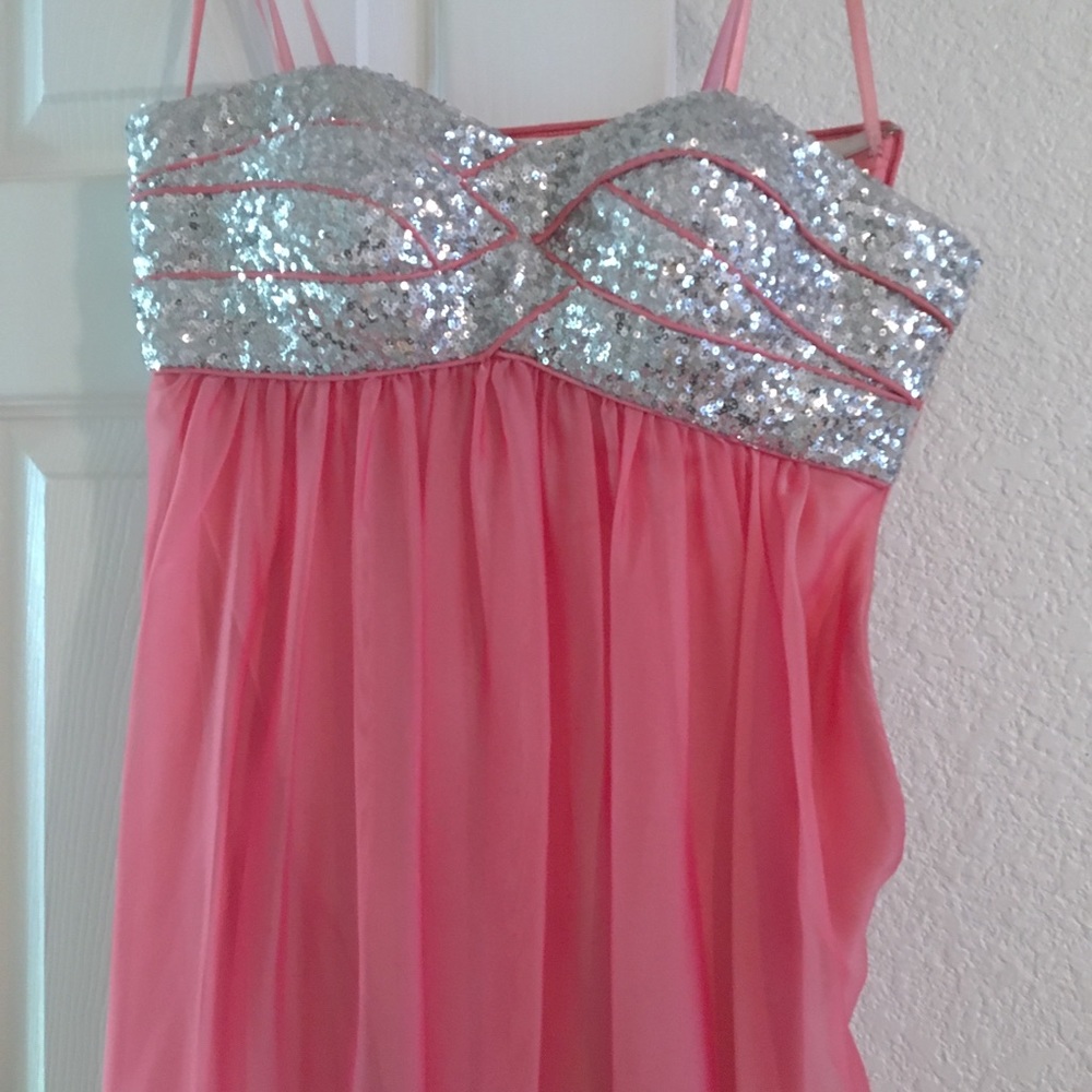 Starlet Prom Dress - Picture 3 of 4